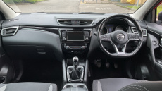 Nissan Qashqai 1.3 DiG-T Acenta Premium 5dr Petrol Hatchback